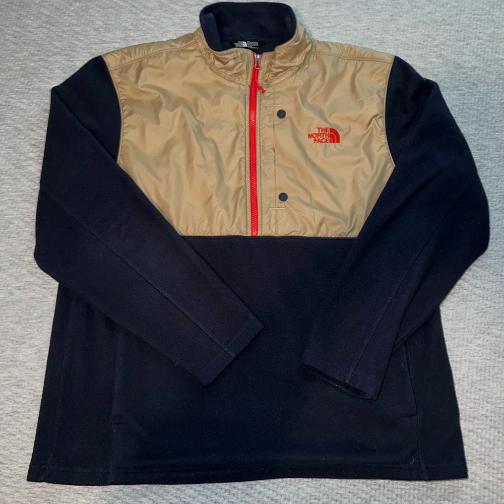 The North Face Men’s Fleece and “Shield material” 3/4 Zip XL
